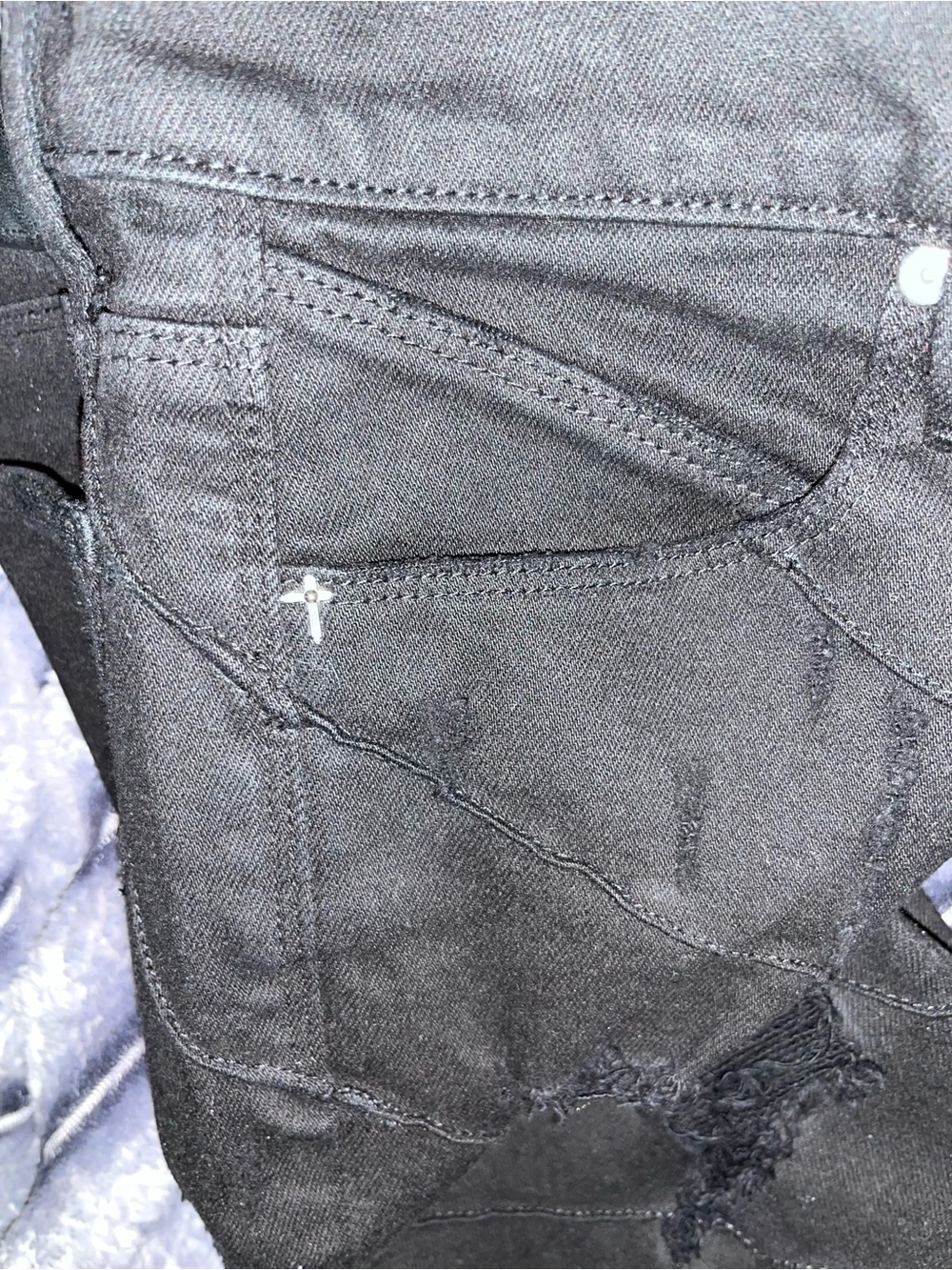 Black RTA brand light wax drkshdw like Distressed Jeans Cross metal rivet sample